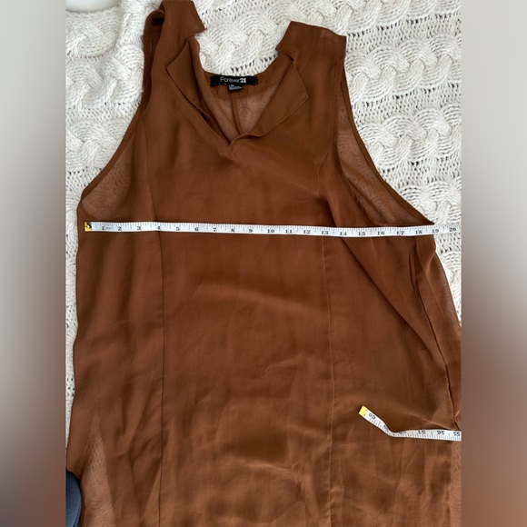 ✨Forever 21 Cover all in good/fair condition, lightly worn.✨ - Picture 6 of 6